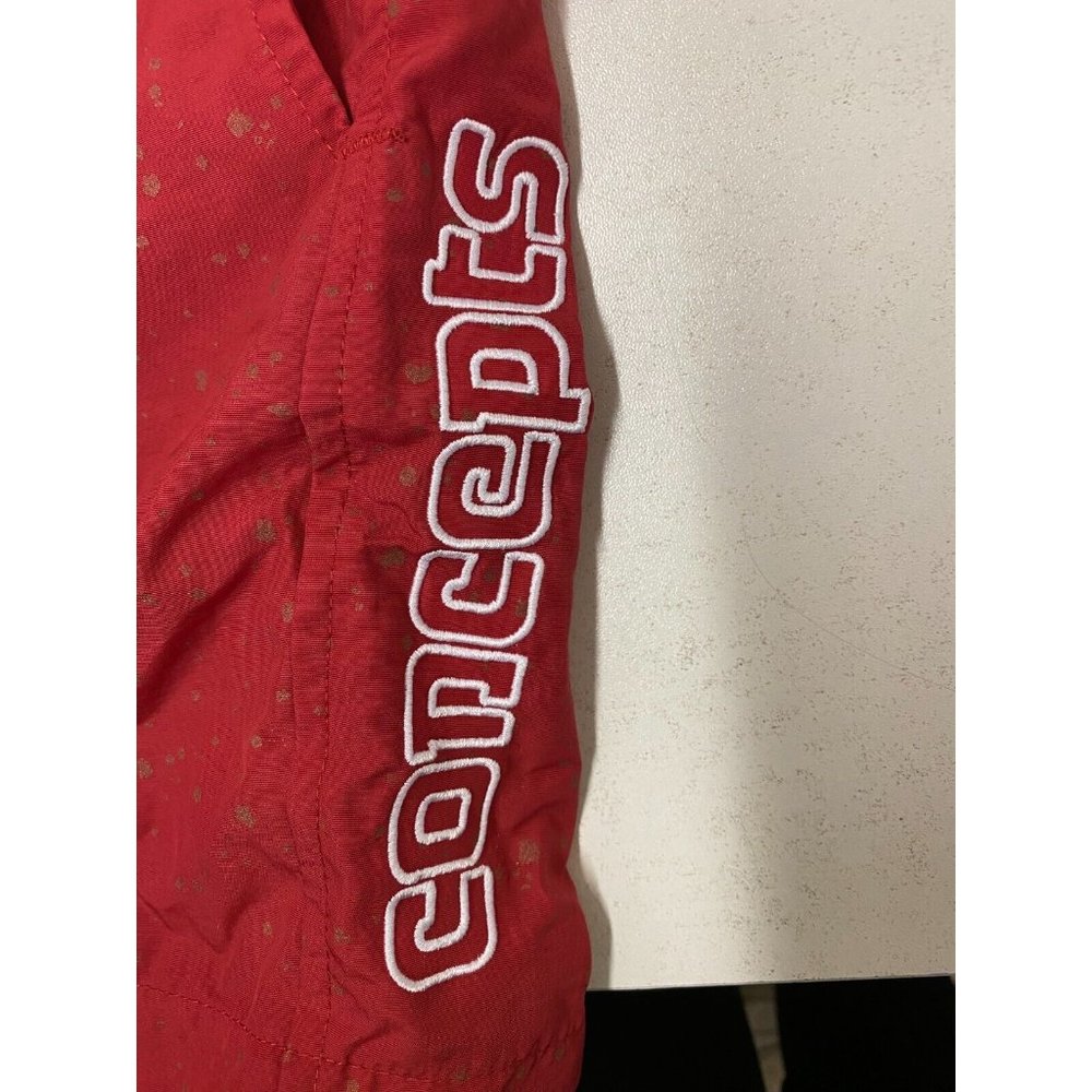 Concept Short ( Red Large) - Picture 3 of 4